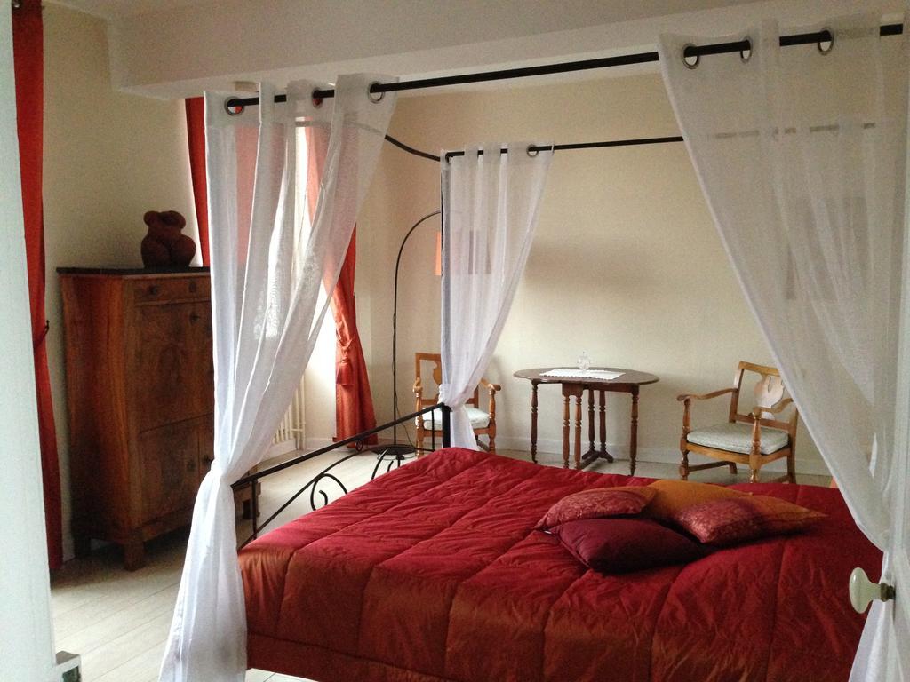 Comme A La Maison Bed & Breakfast Tours-sur-Marne Екстериор снимка