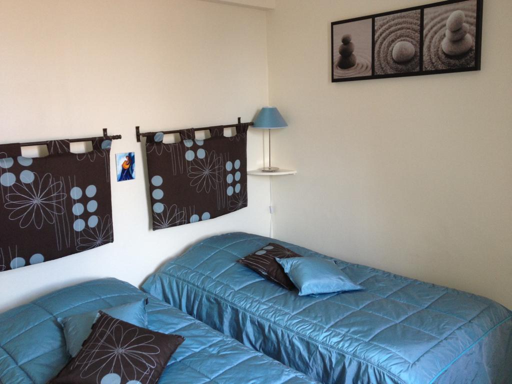 Comme A La Maison Bed & Breakfast Tours-sur-Marne Екстериор снимка